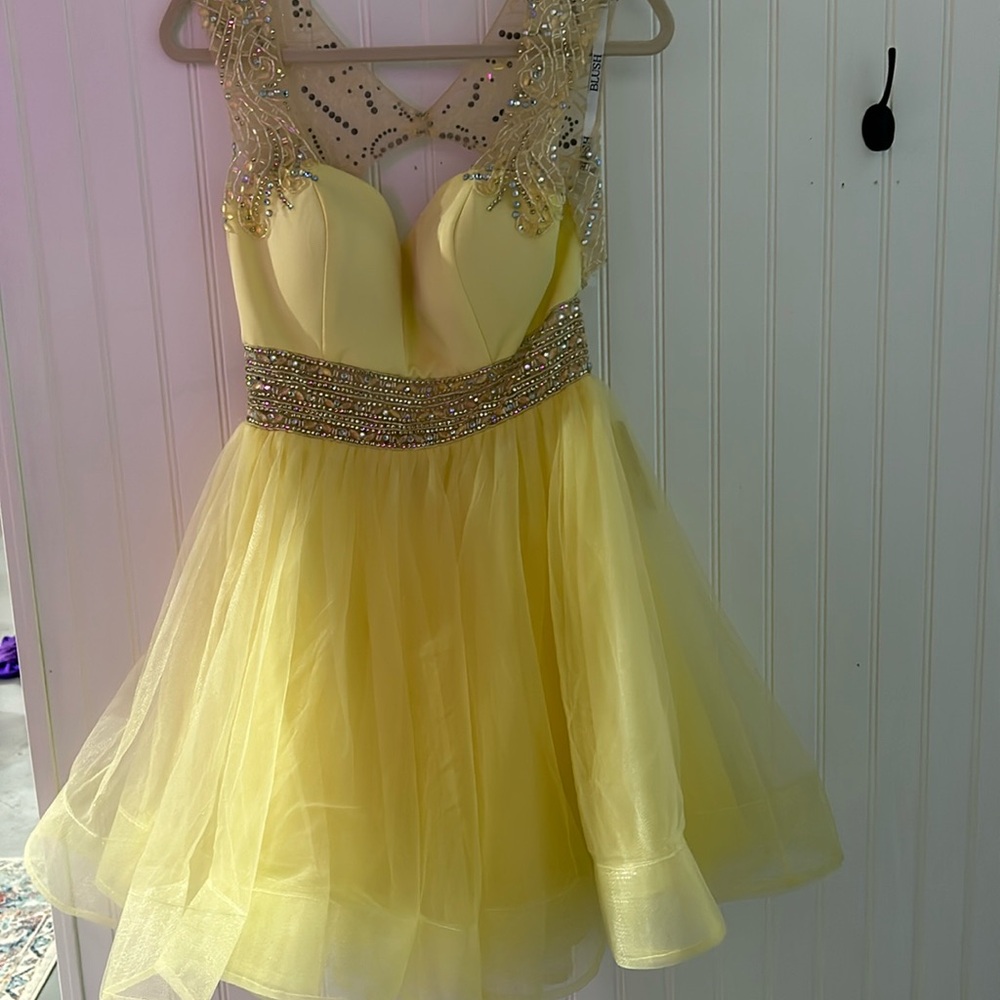 Yellow sequin party dress